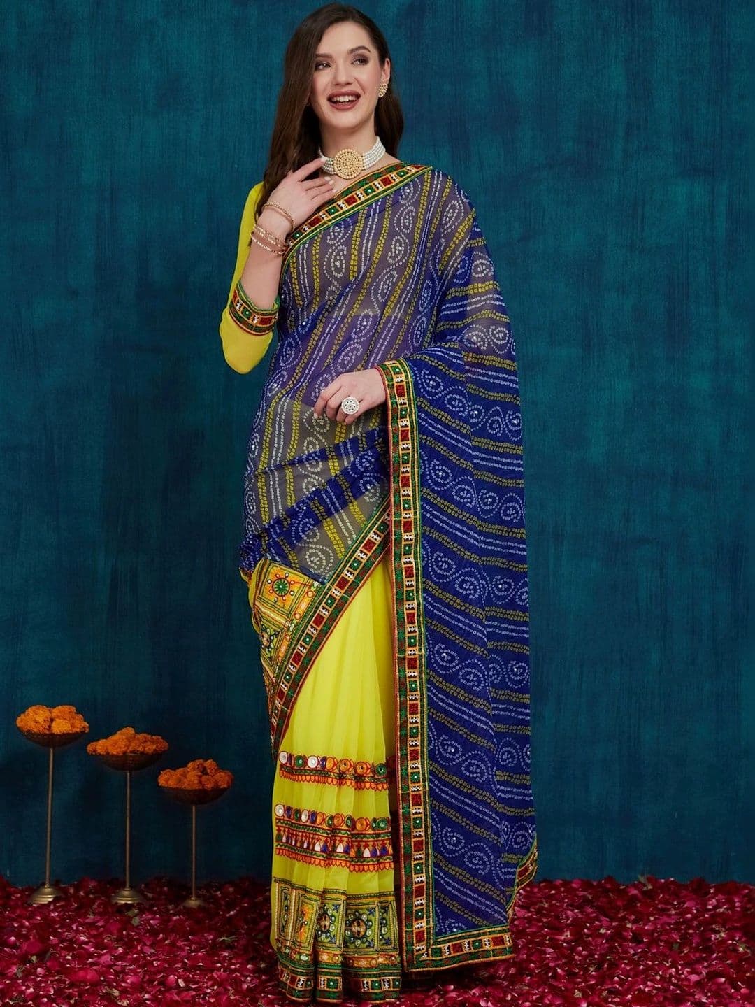 Sangria Bandhani Embroidered Pure Georgette Half and Half Bandhani Saree thumbnail 2