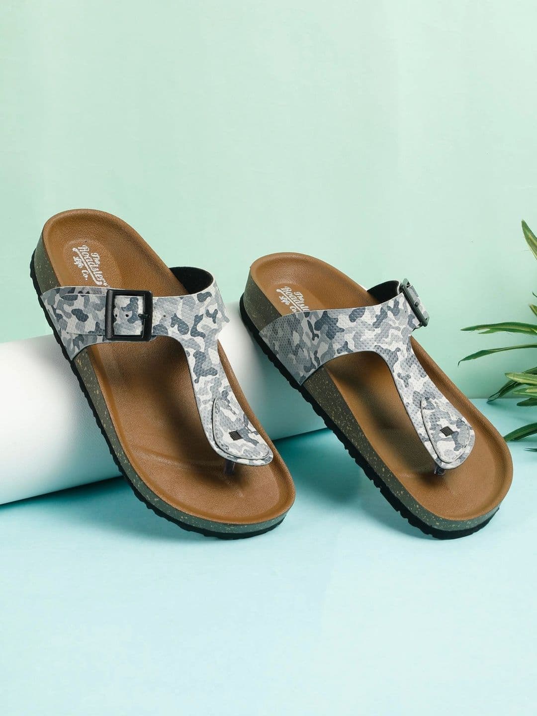 Roadster Men Printed Thong Flip-Flops - view 1