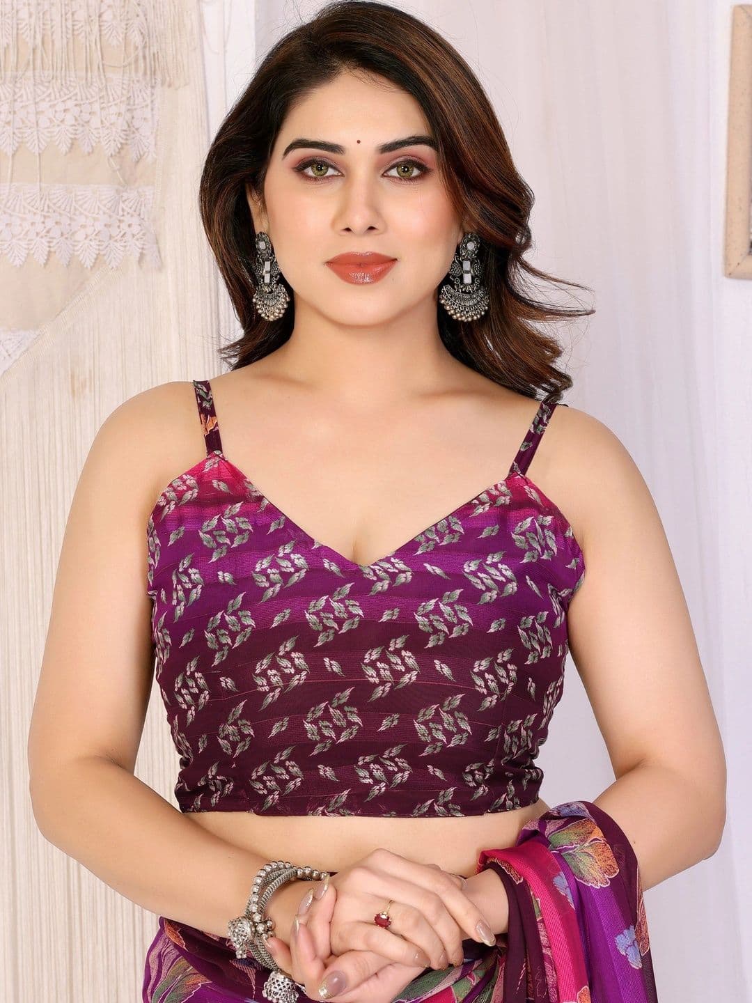 Owee Floral Pure Chiffon Designer Saree thumbnail 5