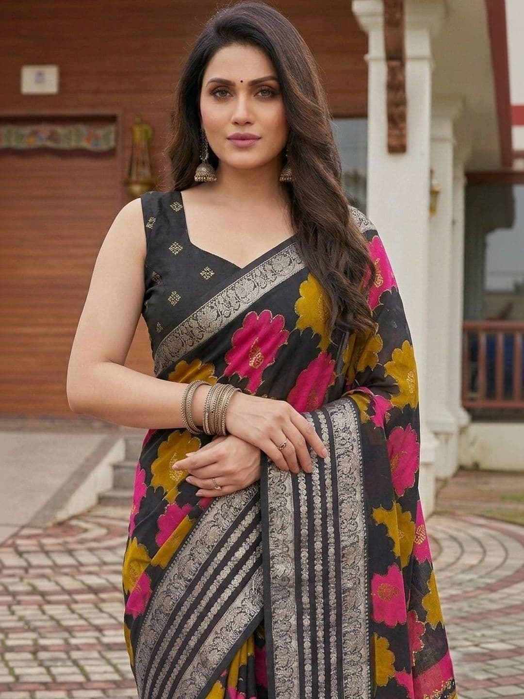 Owee Floral Zari Silk Blend Designer Saree - view 1