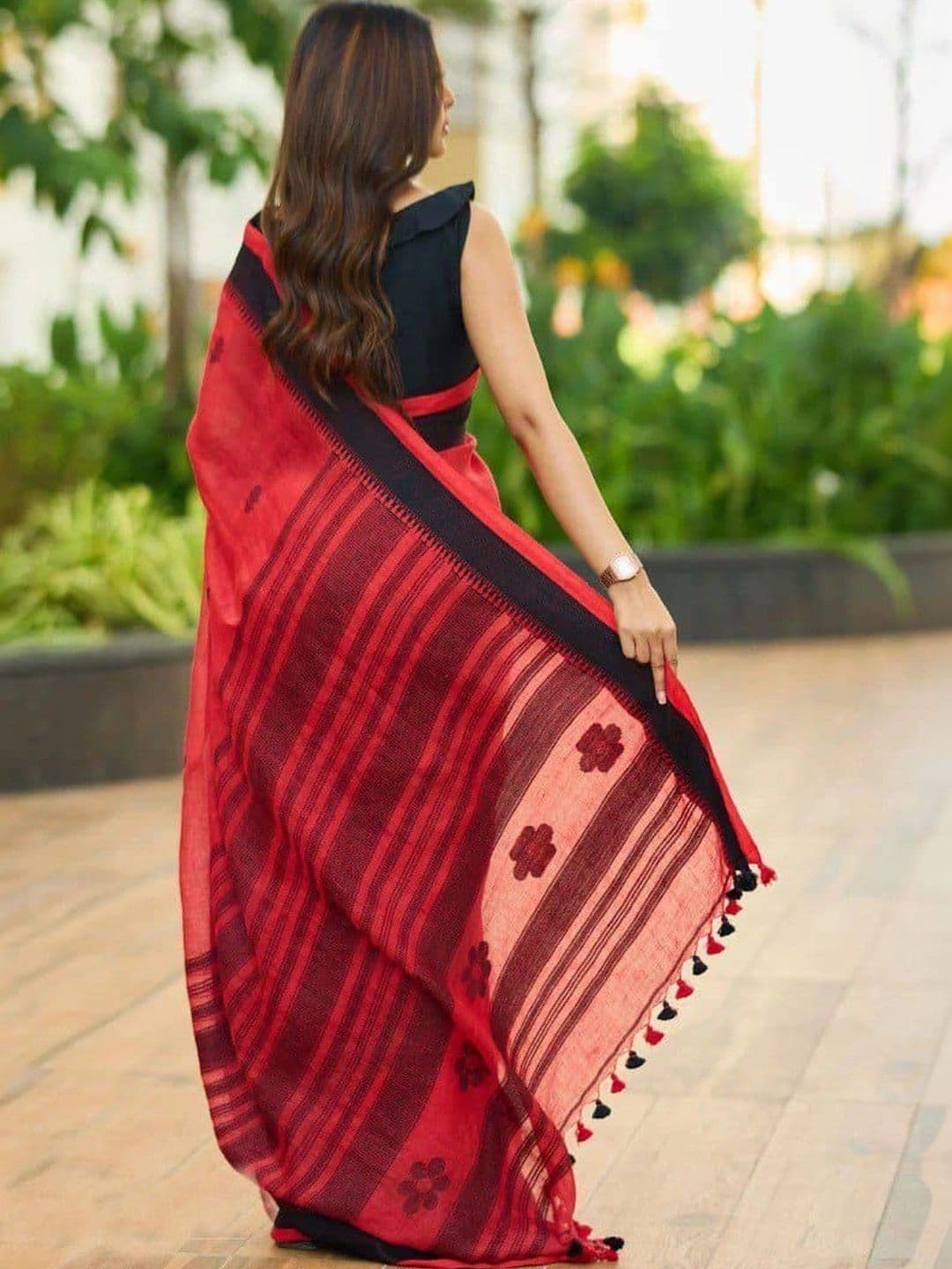 revika Woven Design Zari Art Silk Designer Kanjeevaram Saree thumbnail 3