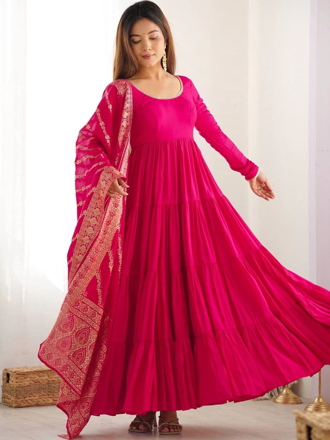 VASTRABELLA Women Tiered Chanderi Silk Kurta With Dupatta thumbnail 3