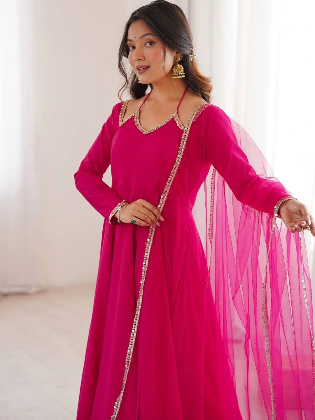 VASTRABELLA Women Regular Gotta Patti Chanderi Silk Kurta with Trousers & With Dupatta thumbnail 4