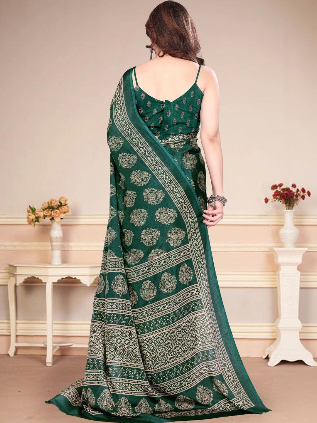 Owee Paisley Pure Chiffon Designer Saree thumbnail 2