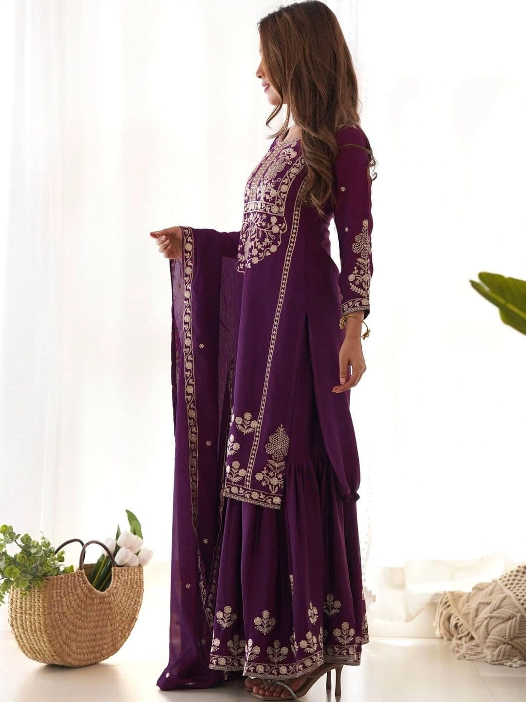 VASTRABELLA Women Ethnic Motifs Embroidered Regular Thread Work Kurta with Sharara & With Dupatta thumbnail 2