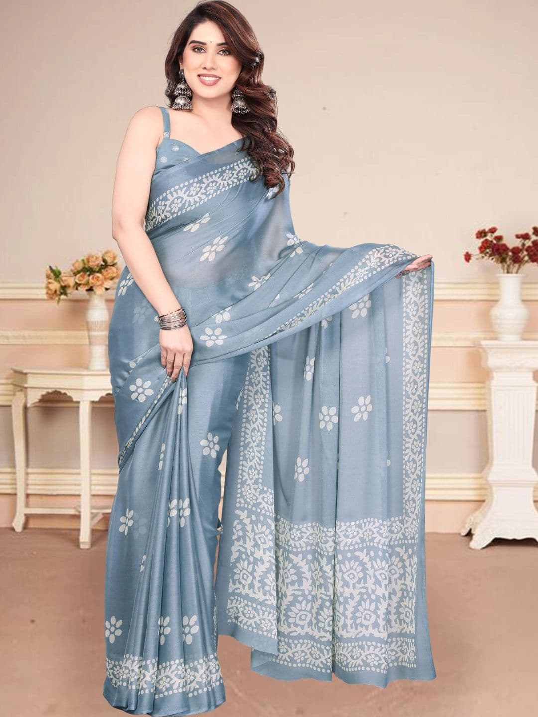 Owee Floral Pure Chiffon Designer Saree thumbnail 3