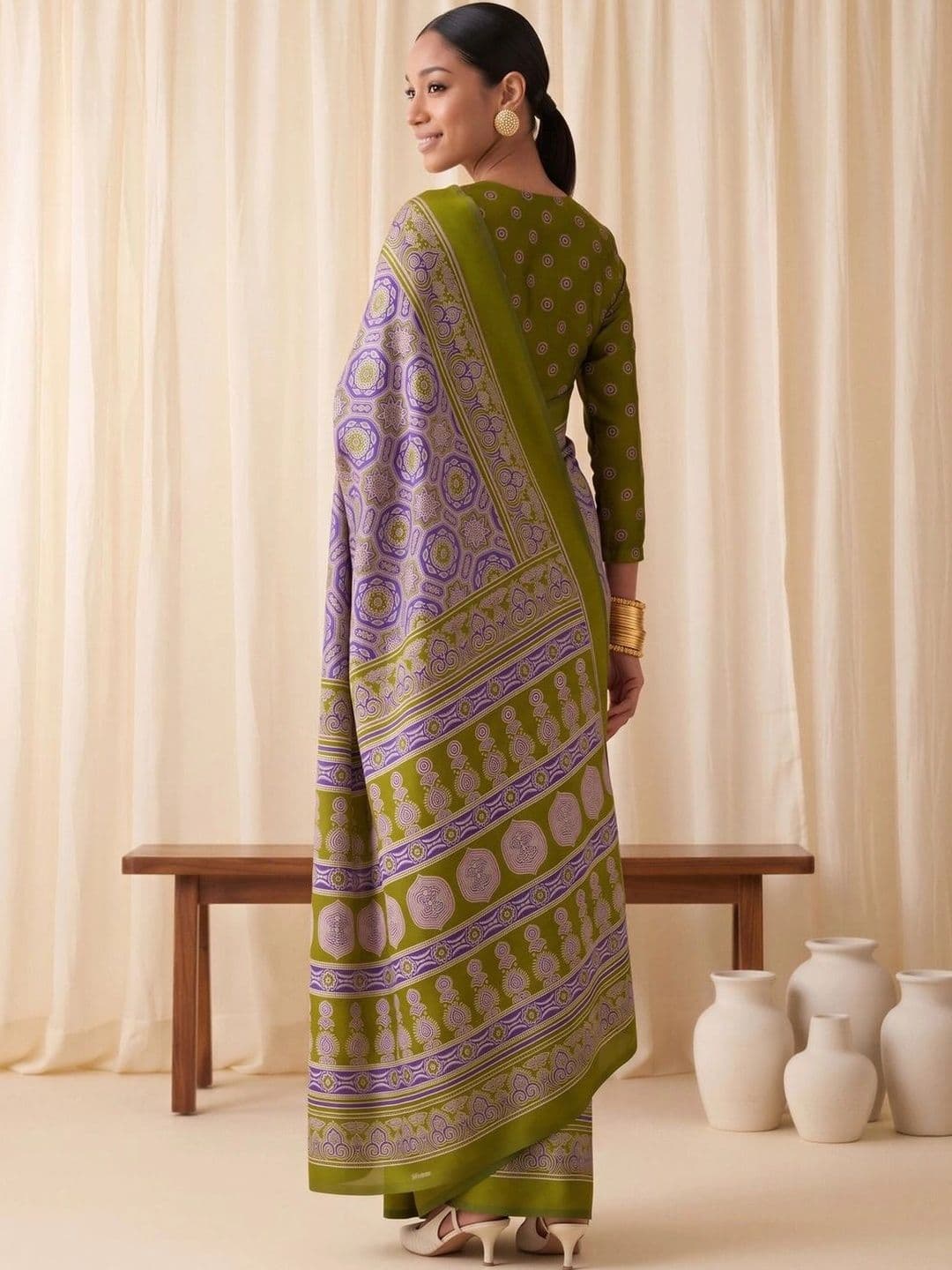 Saree mall women Poly Crepe Designer Block Print Sarees thumbnail 3