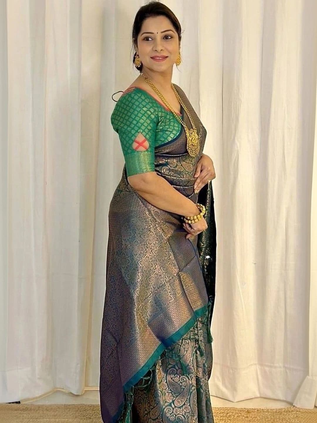 revika Woven Design Zari Art Silk Designer Kanjeevaram Saree thumbnail 3