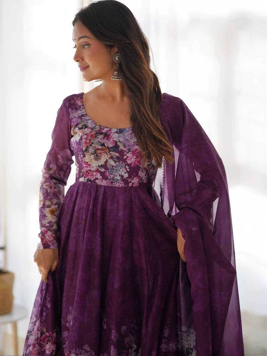 VASTRABELLA Women Floral Printed Empire Kurta with Trousers & With Dupatta thumbnail 6
