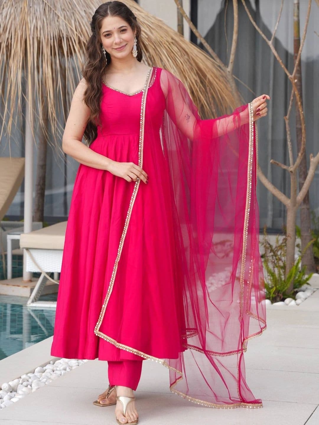 VASTRABELLA Women Regular Gotta Patti Chanderi Silk Kurta with Trousers & With Dupatta thumbnail 4