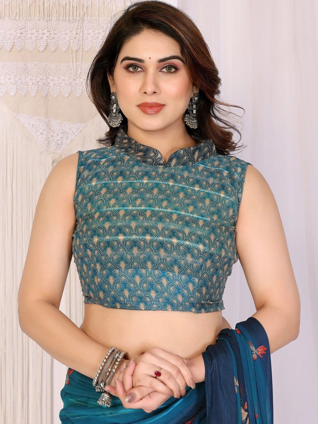 Owee Floral Pure Chiffon Designer Saree thumbnail 3