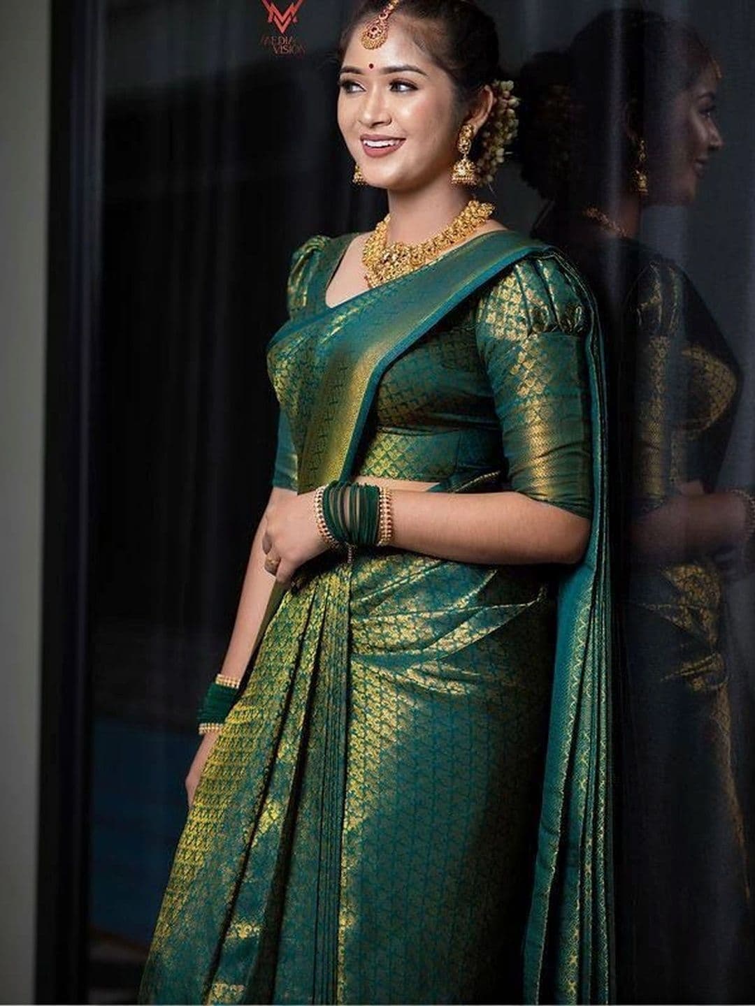 revika Woven Design Zari Art Silk Designer Kanjeevaram Saree thumbnail 2