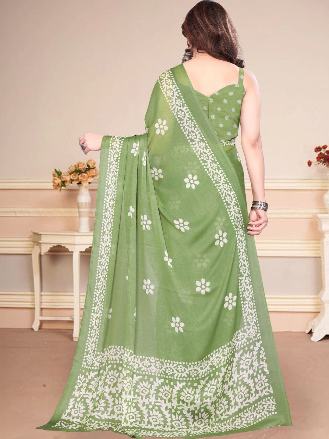Owee Floral Pure Chiffon Designer Saree thumbnail 2
