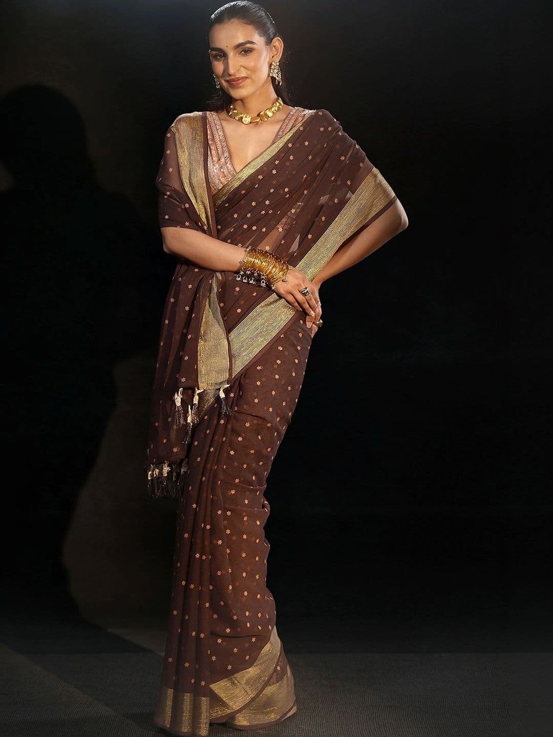Libas Woven Design Zari Pure Chiffon Saree thumbnail 3