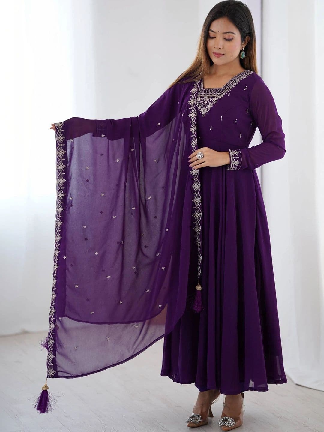 VASTRABELLA Women Ethnic Motifs Embroidered Regular Kurta with Trousers & With Dupatta thumbnail 4