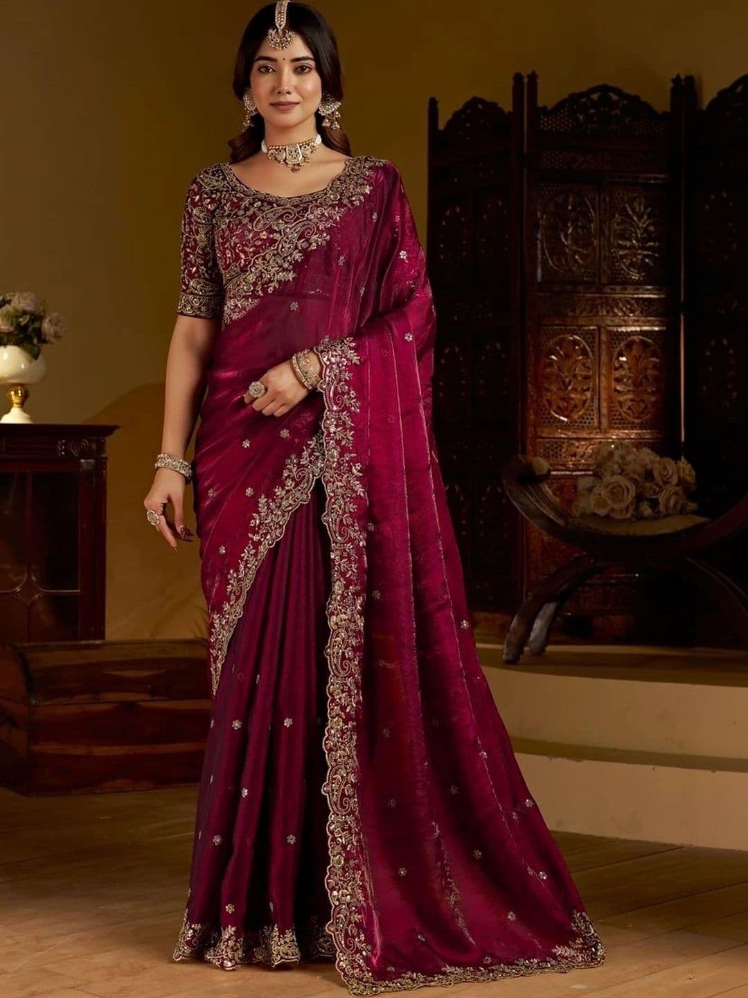 kantuba Floral Embroidered Art Silk Heavy Work Saree thumbnail 2