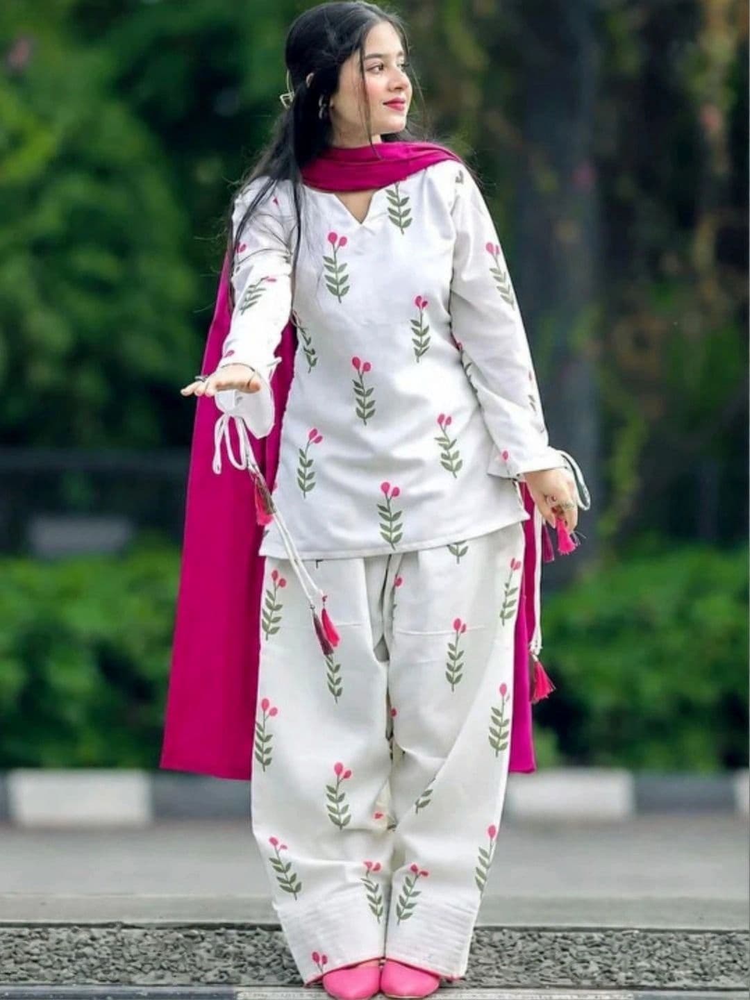 HERE&NOW Women Floral Printed Regular Pure Cotton Kurta with Patiala & With Dupatta thumbnail 4