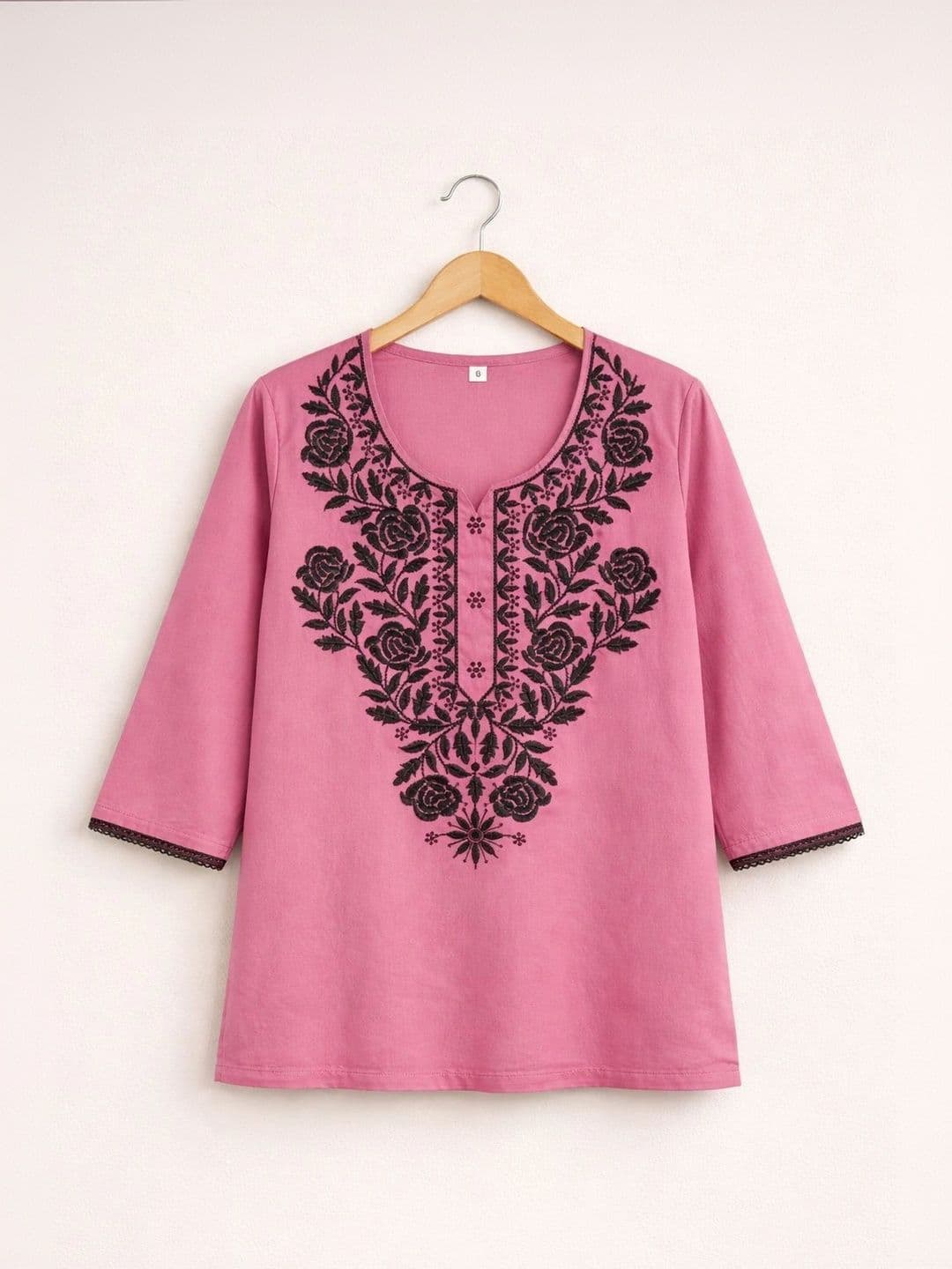 TWARELL Women Floral Embroidered Thread Work Kurta thumbnail 5