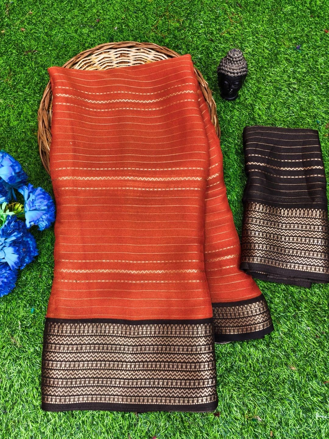 Owee Zari Silk Blend Designer Saree thumbnail 3