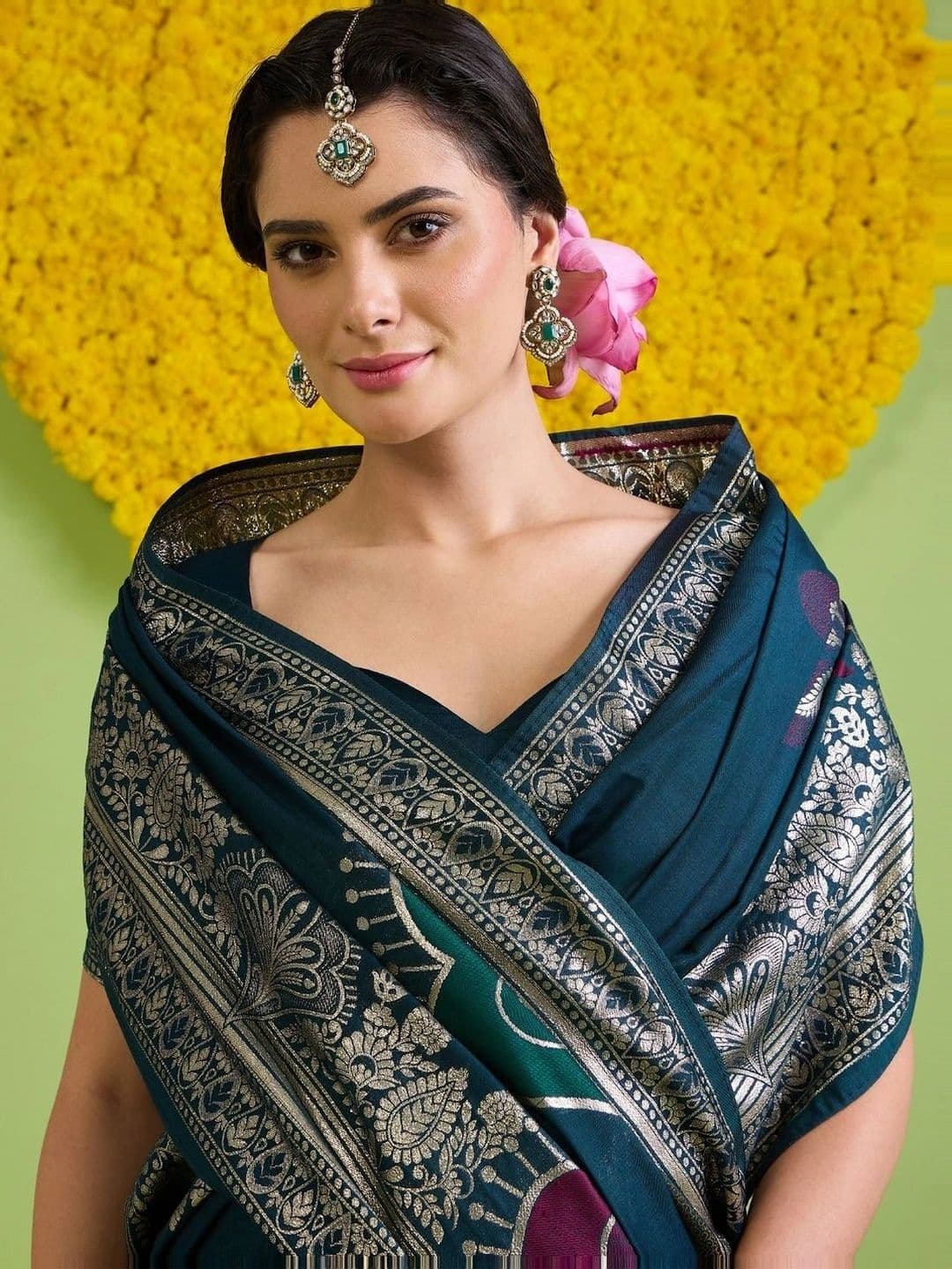 Saree mall Woven Design Zari Silk Blend Designer Banarasi Sarees thumbnail 6