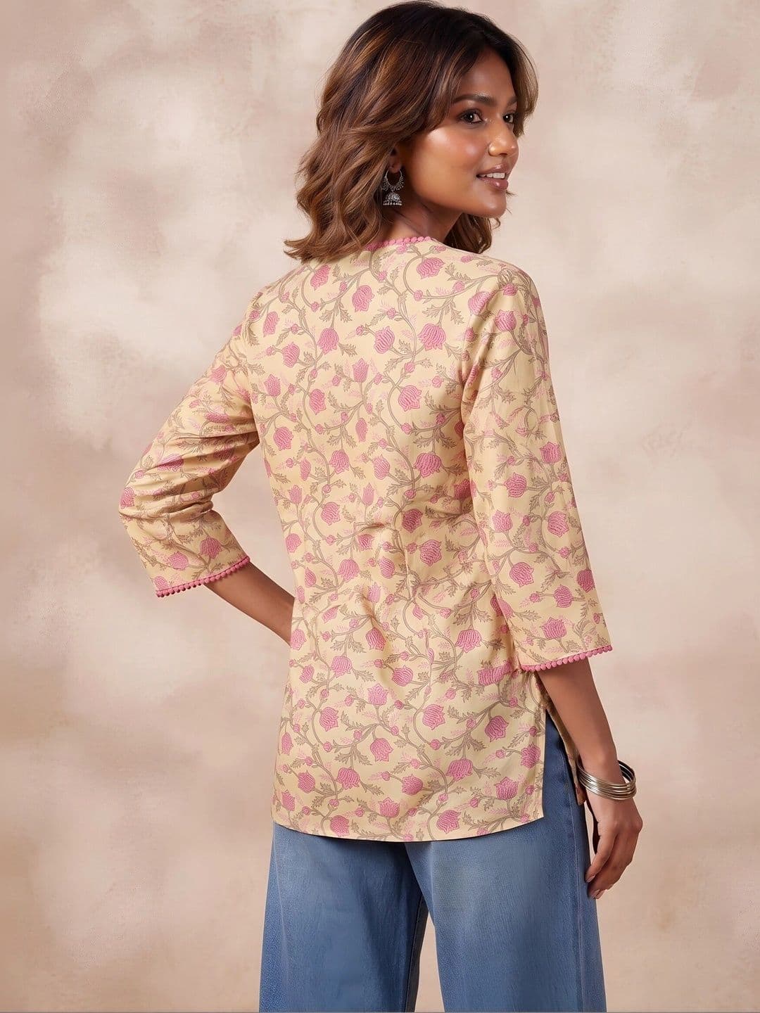 fusion by glitchez Floral Printed V-Neck Pure Cotton Kurti thumbnail 2