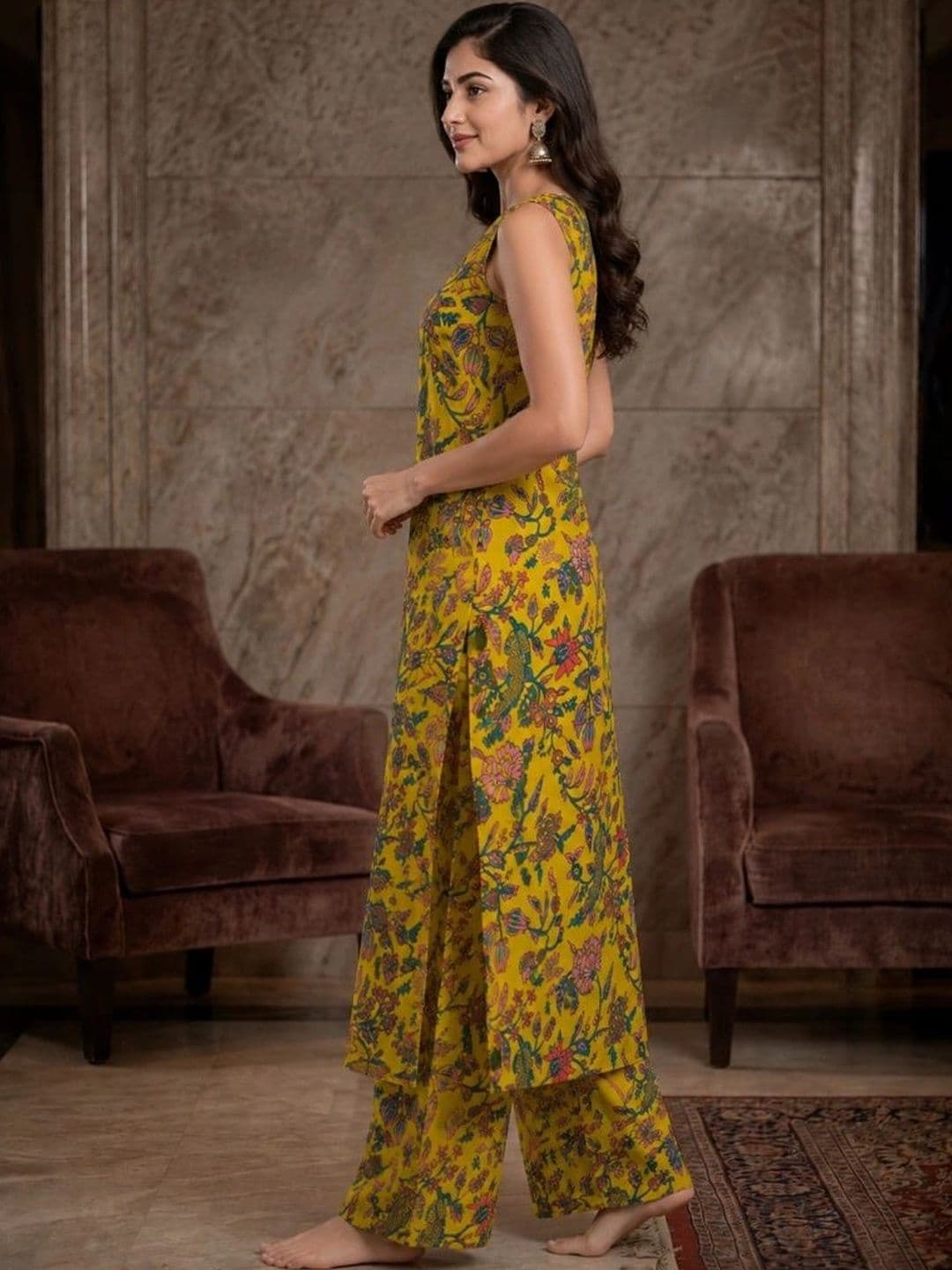 SAVYO Women Floral Printed Regular Pure Cotton Kurta with Palazzos thumbnail 3