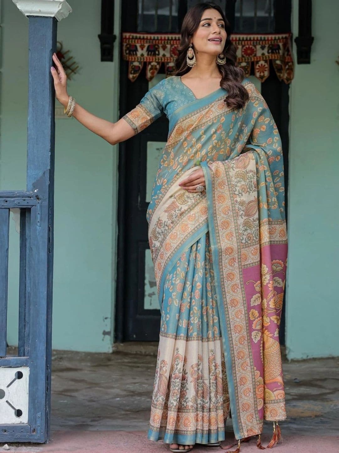 HOUSE OF PRANSHI Kalamkari Linen Blend Jamdani Saree thumbnail 5