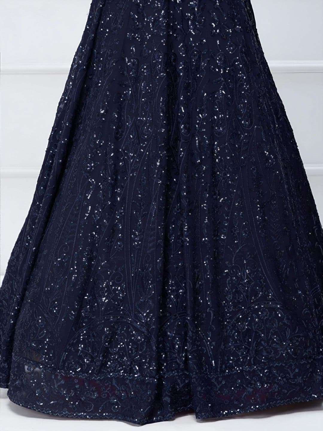 Zeel Clothing Embellished Sequinned Semi-Stitched Lehenga & Unstitched Blouse With Dupatta thumbnail 6