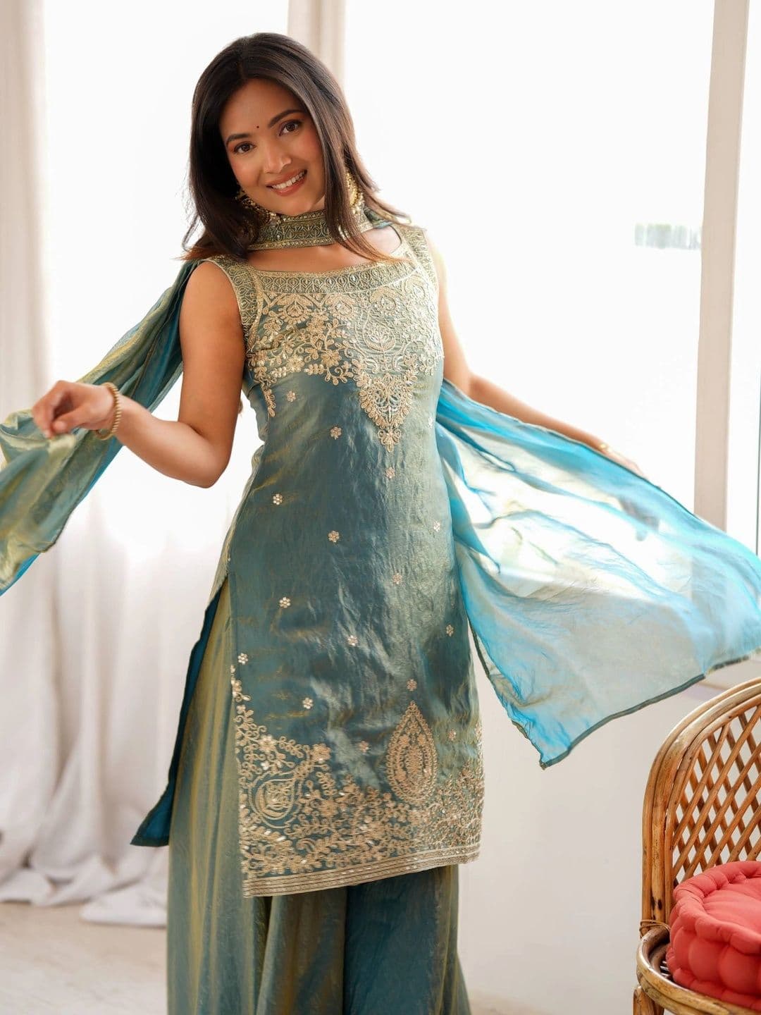 VASTRABELLA Women Ethnic Motifs Embroidered Regular Thread Work Kurta with Sharara & With Dupatta thumbnail 7