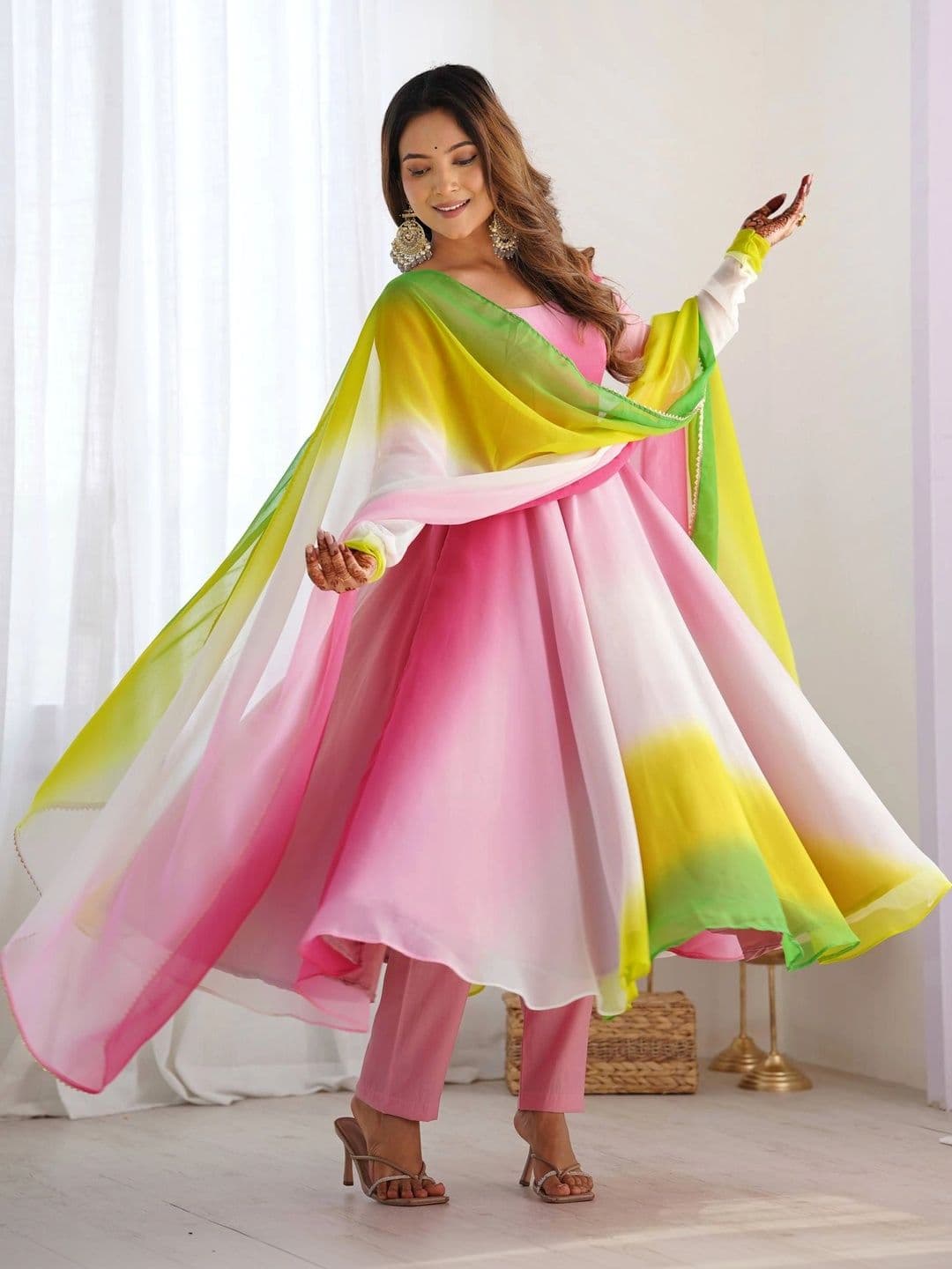 VASTRABELLA Women Dyed Regular Kurta with Trousers & With Dupatta thumbnail 7