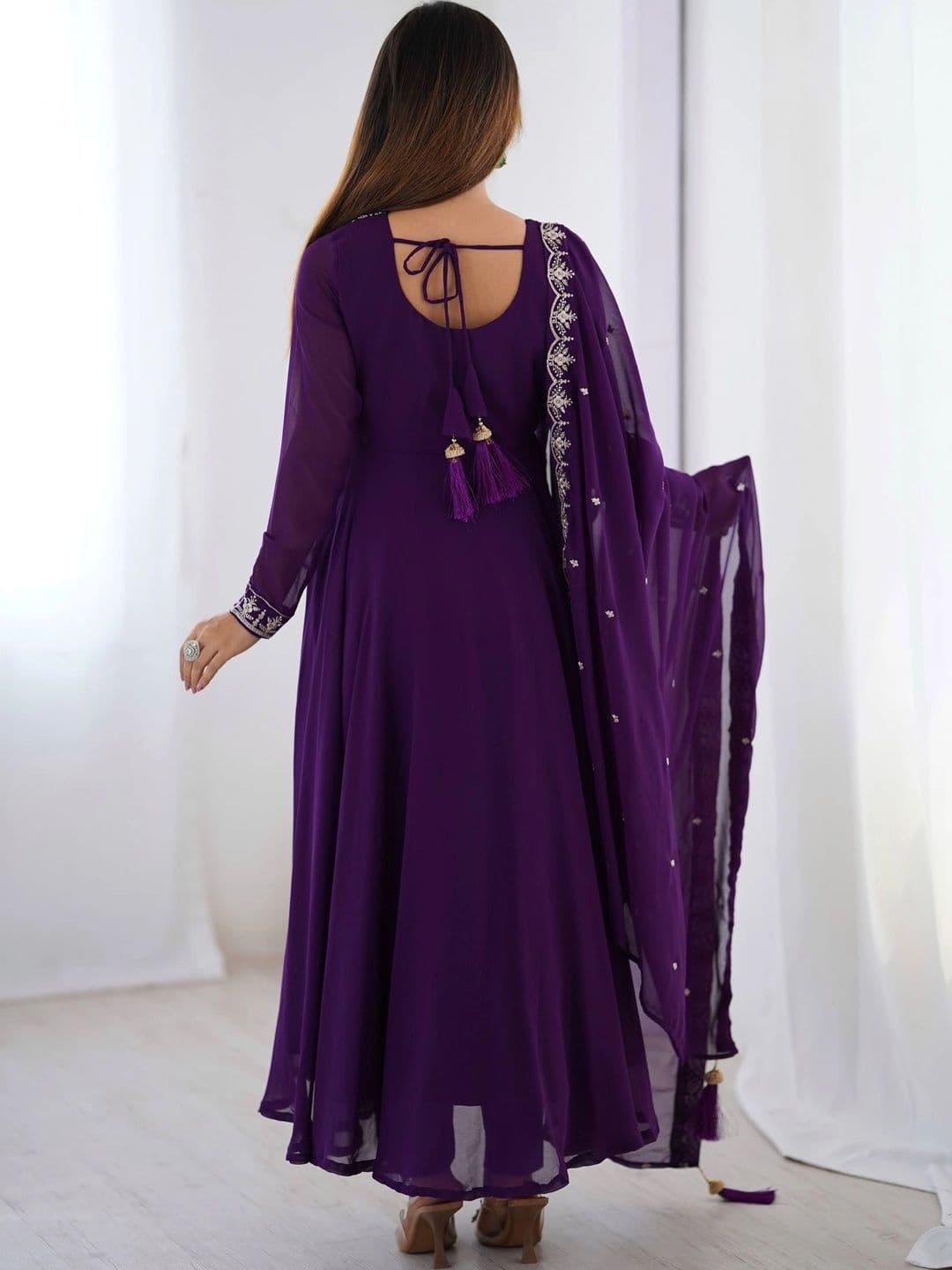 VASTRABELLA Women Ethnic Motifs Embroidered Regular Kurta with Trousers & With Dupatta thumbnail 5