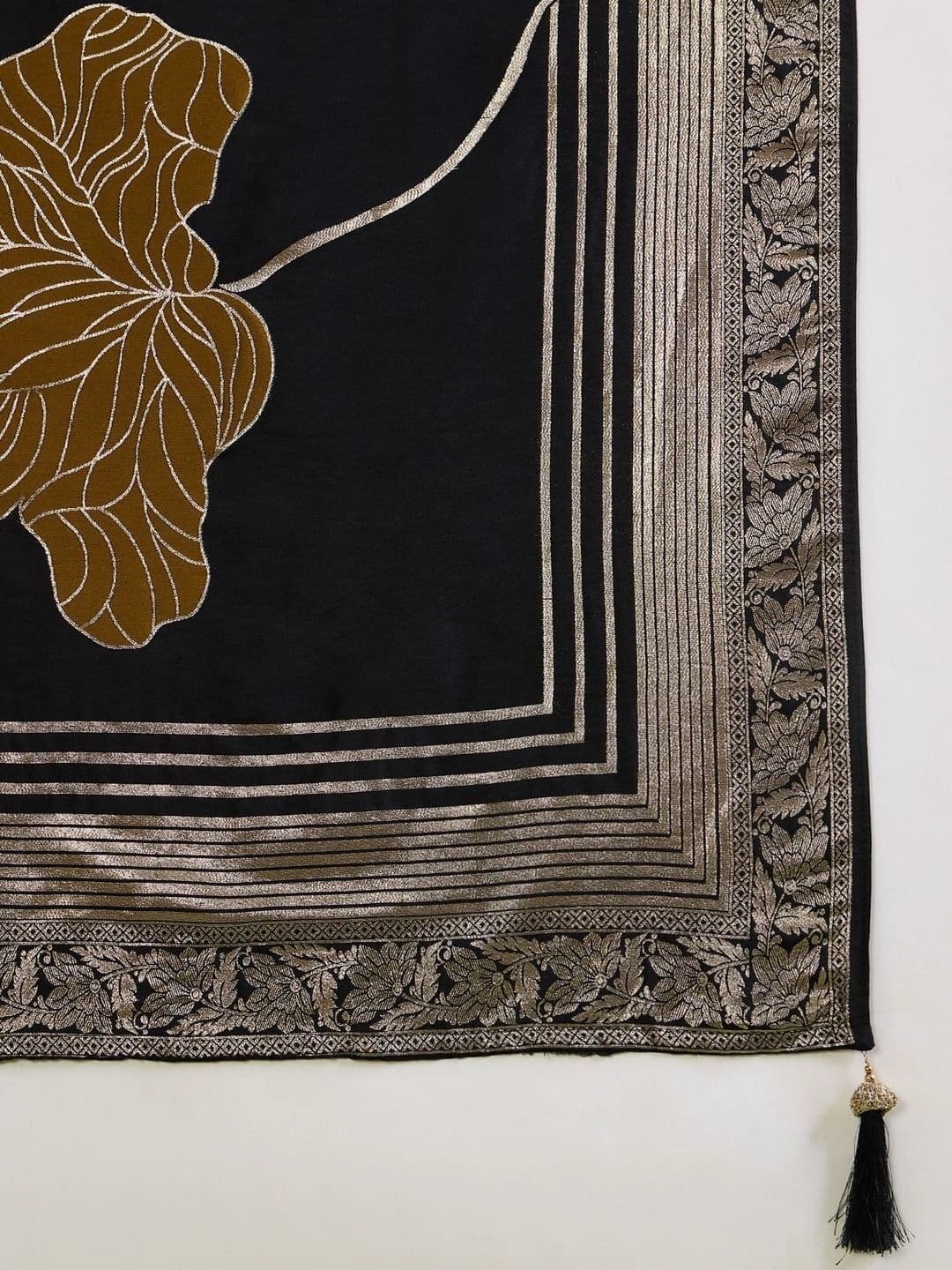 Saree mall Woven Design Zari Silk Blend Designer Banarasi Sarees thumbnail 5