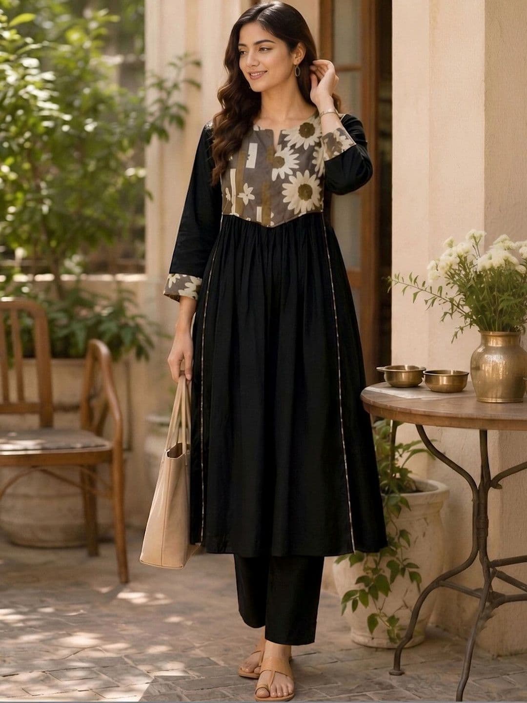 SKYLEE Women Floral Printed Empire Pure Cotton Kurta with Trousers - view 1
