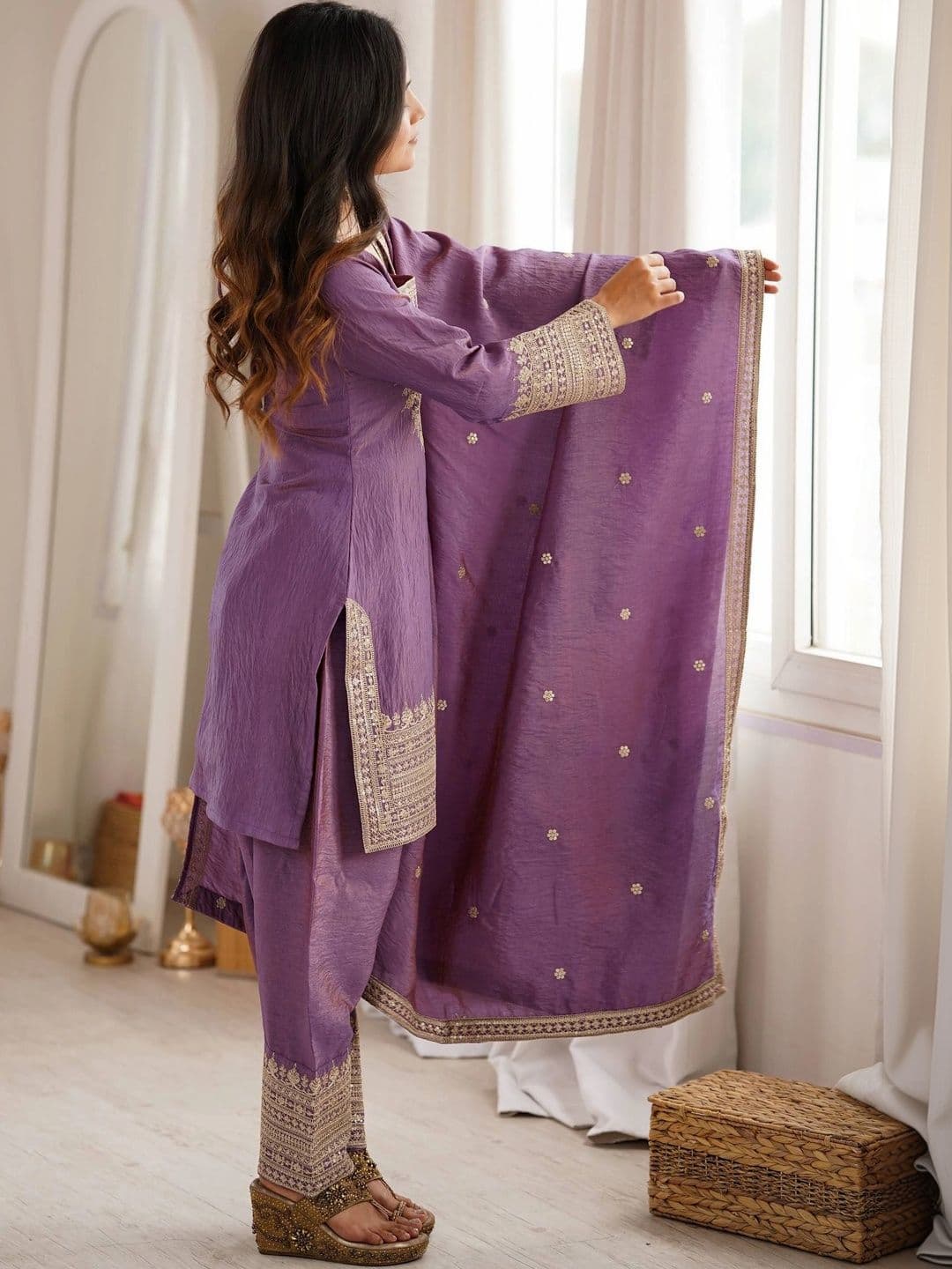 VASTRABELLA Women Ethnic Motifs Embroidered Regular Thread Work Kurta with Patiala & With Dupatta thumbnail 6