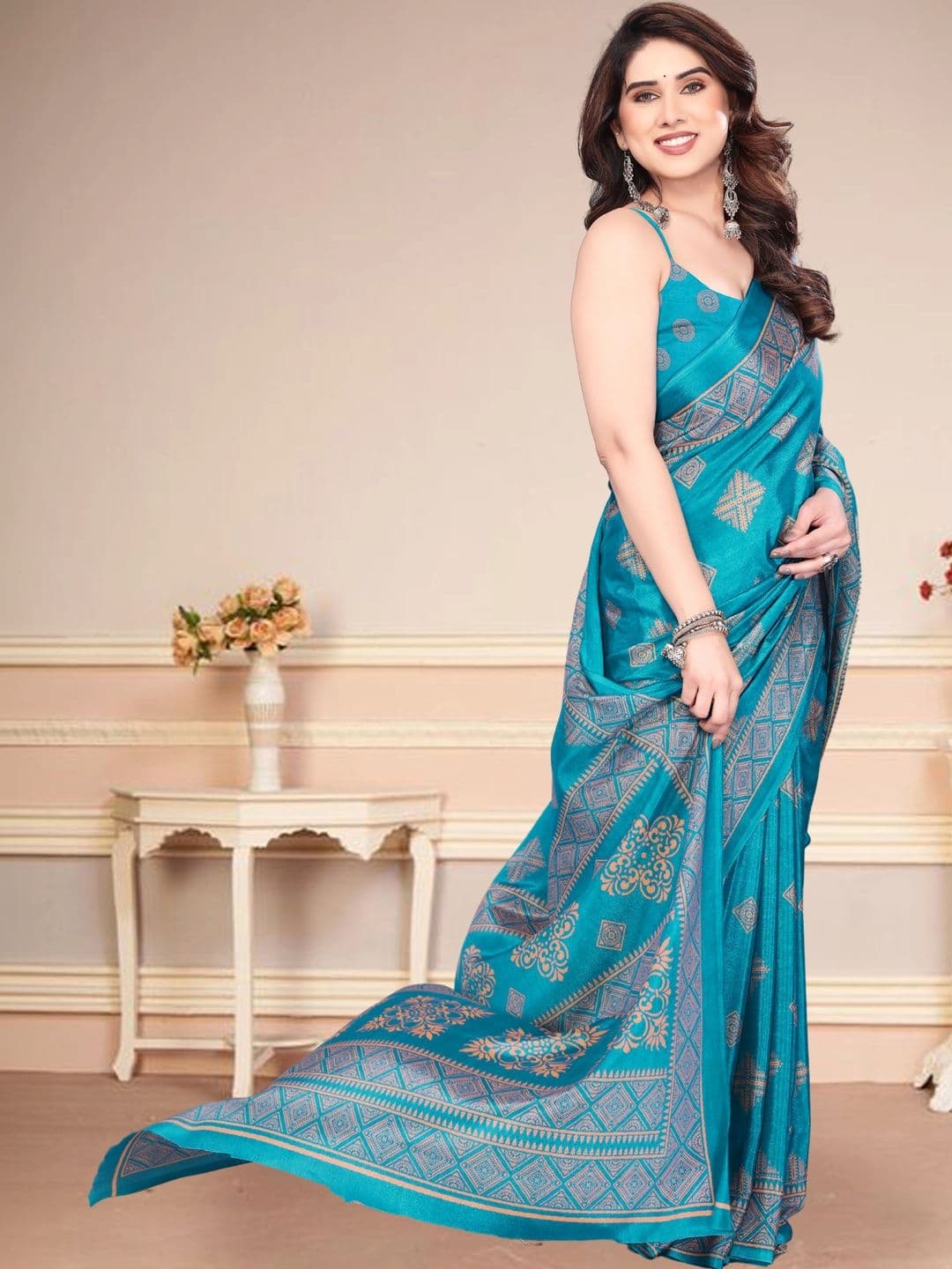 Owee Pure Chiffon Designer Saree thumbnail 2