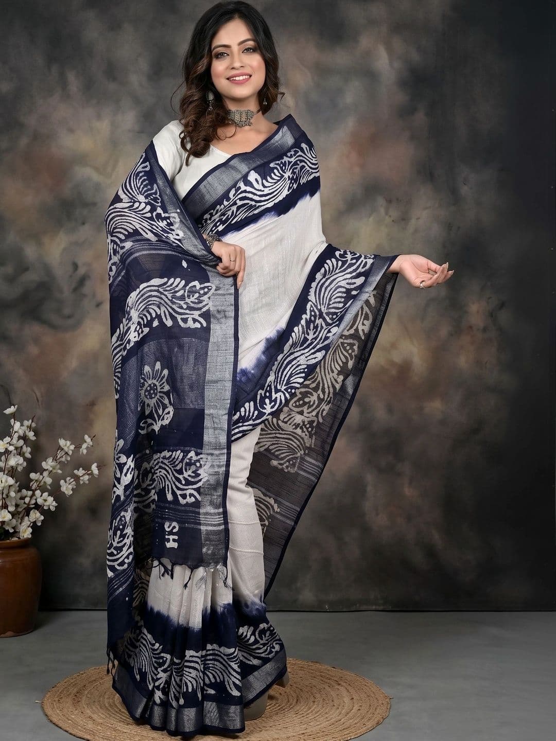GitAsit Batik Sequinned Pure Cotton Handloom Taant Saree - view 1