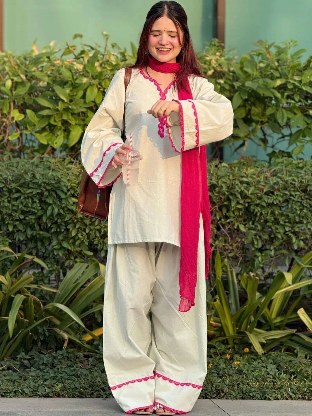 HERE&NOW Women Regular Kurta Sets thumbnail 5