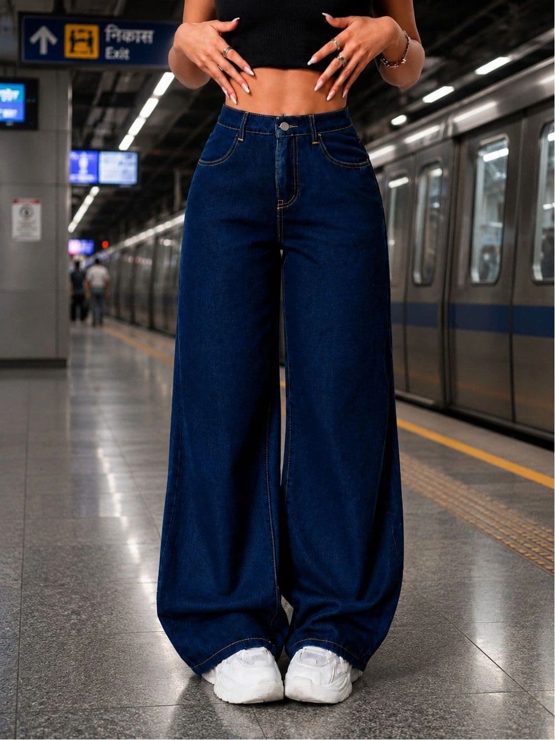 DENIMLOOK Women Flared High-Rise Jeans thumbnail 3