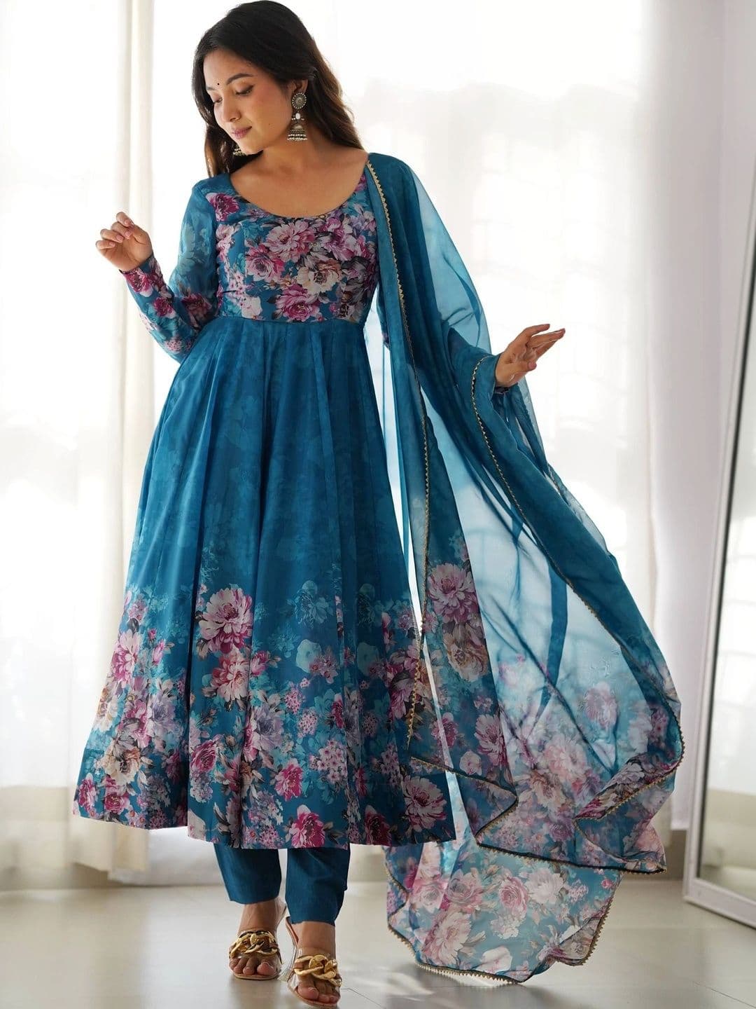 VASTRABELLA Women Floral Printed Empire Kurta with Trousers & With Dupatta thumbnail 7