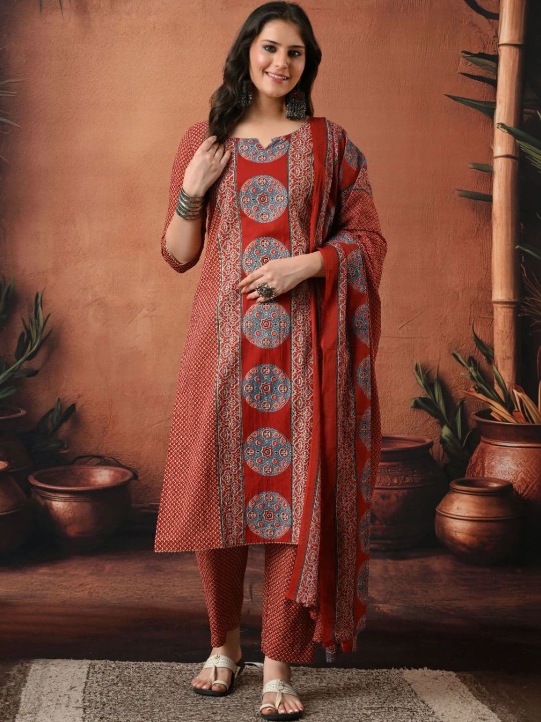 Encourage Women Ethnic Motifs Printed Regular Pure Cotton Kurta with Trousers & With Dupatta - view 1