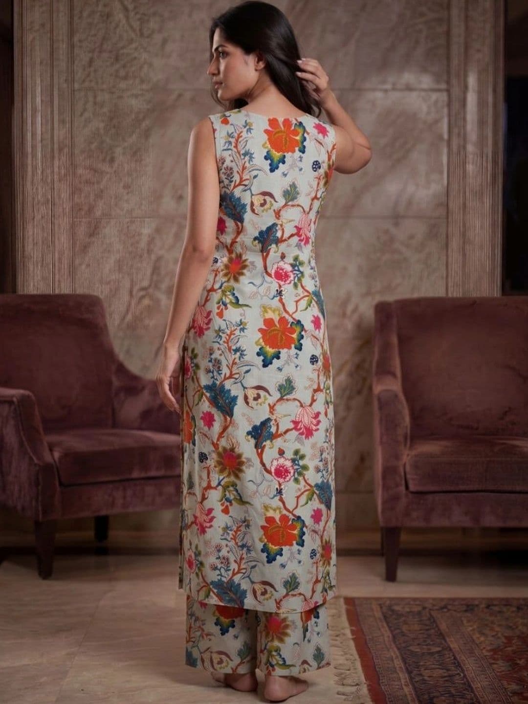 SAVYO Women Floral Printed Regular Pure Cotton Kurta with Palazzos thumbnail 5