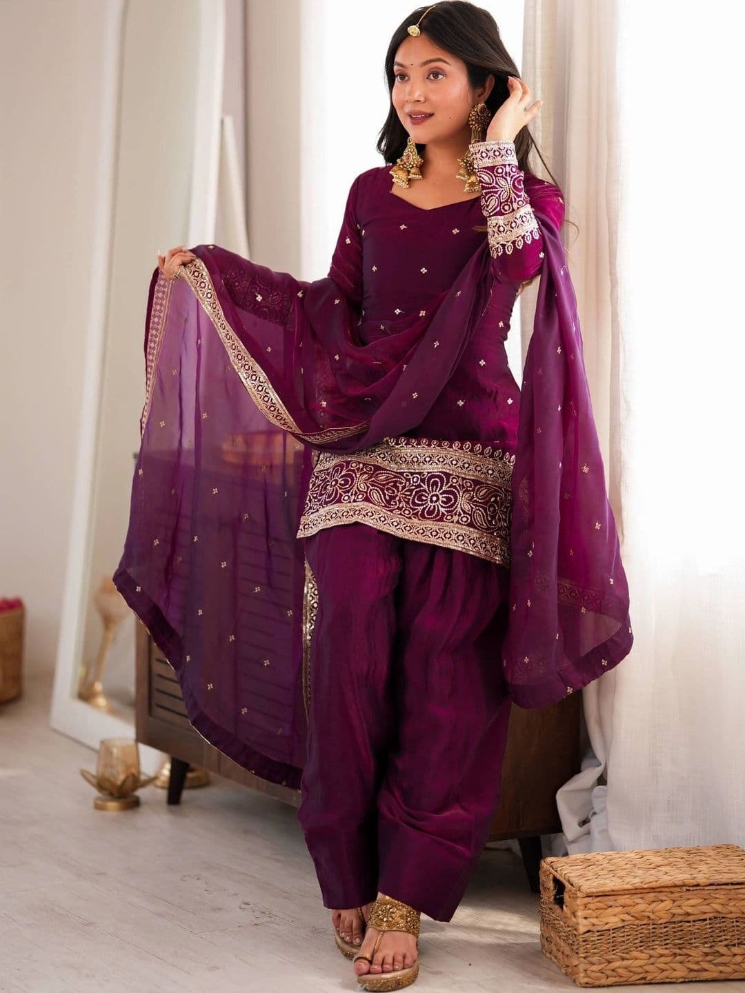 VASTRABELLA Women Ethnic Motifs Embroidered Regular Thread Work Kurta with Patiala & With Dupatta thumbnail 6