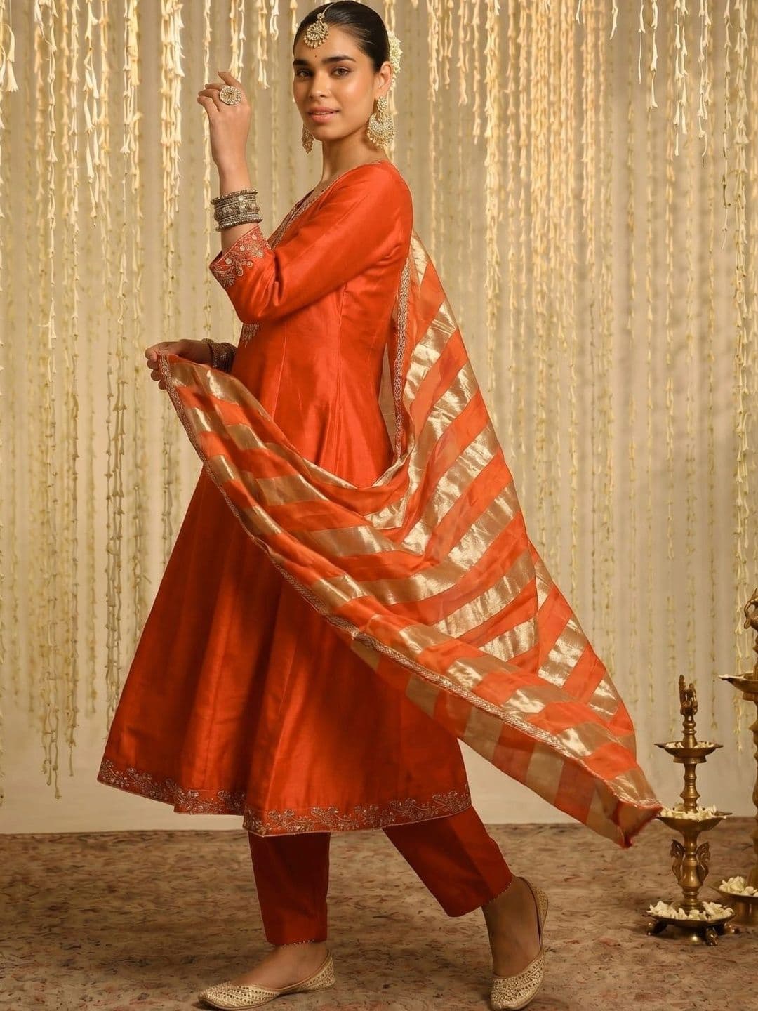 SMITSAREE Women Ethnic Motifs Embroidered Regular Thread Work Kurta with Pyjamas & With Dupatta thumbnail 6