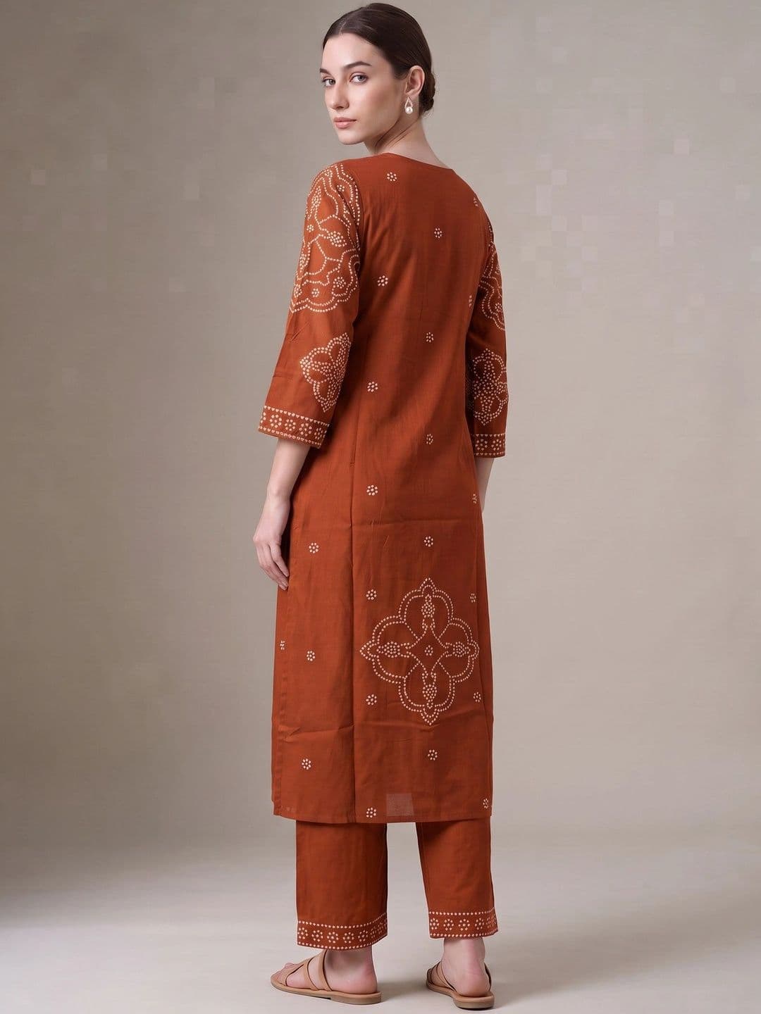 COTTON CULTURE Women Ethnic Motifs Printed Regular Kurta with Trousers thumbnail 2