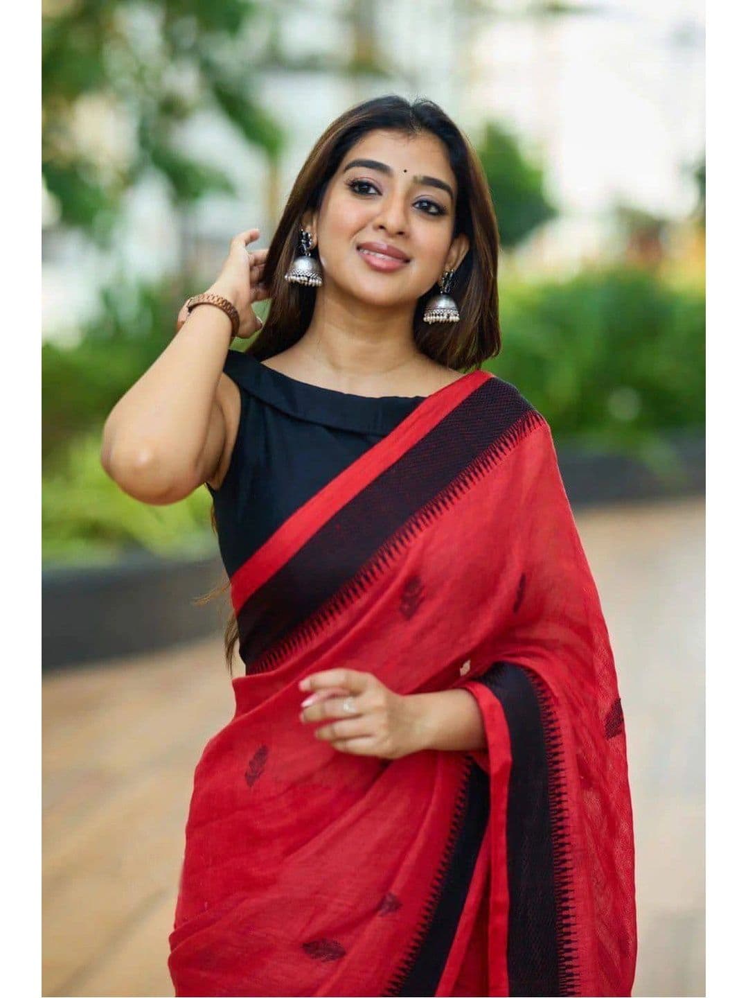 revika Woven Design Zari Art Silk Designer Kanjeevaram Saree thumbnail 2