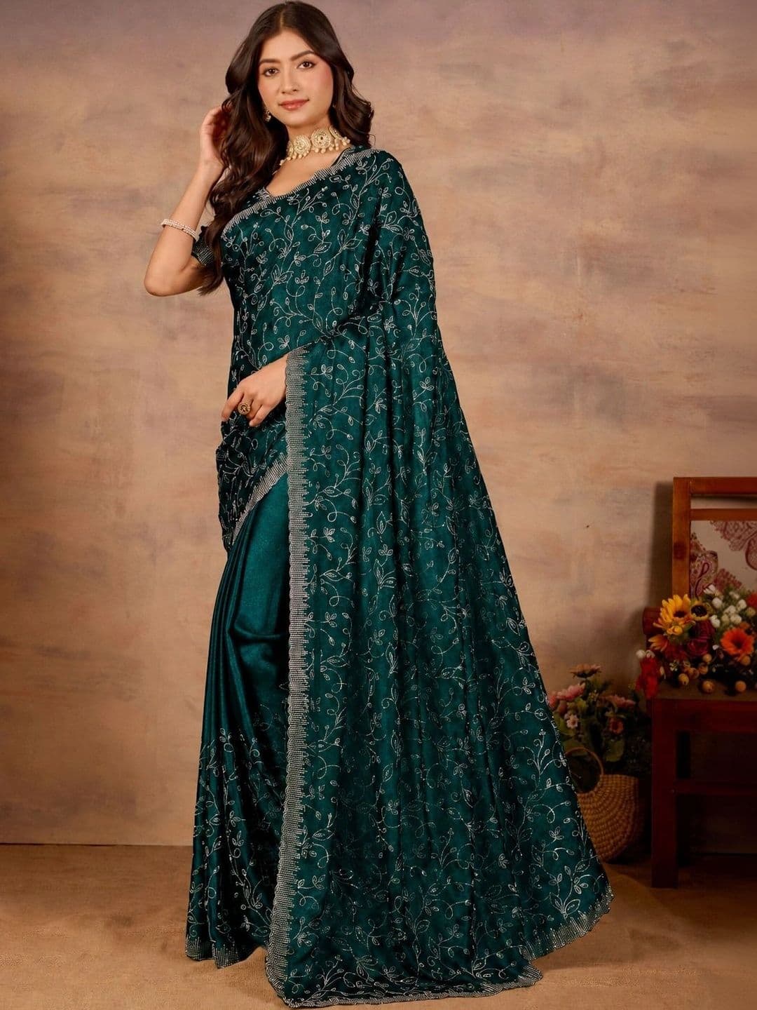 Looootnest Embroidered Pure Georgette Saree - view 1