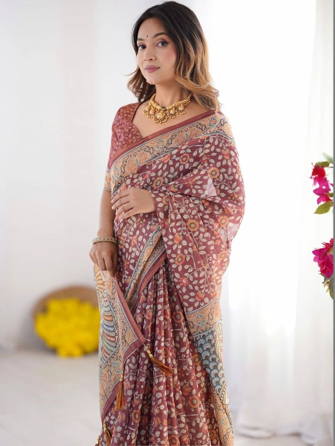 HOUSE OF PRANSHI Kalamkari Linen Blend Jamdani Saree thumbnail 4