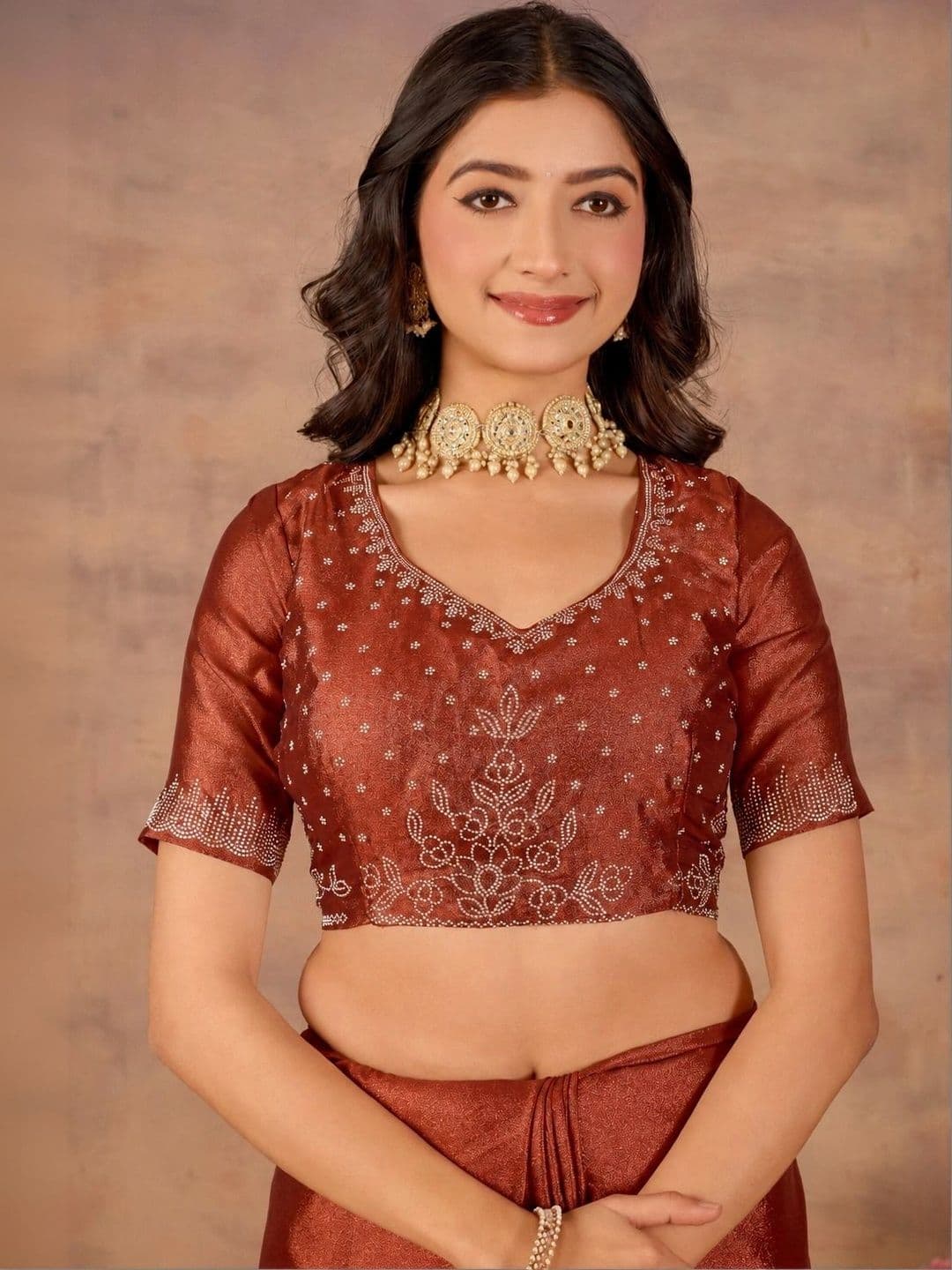 Looootnest Embroidered Pure Georgette Saree thumbnail 4