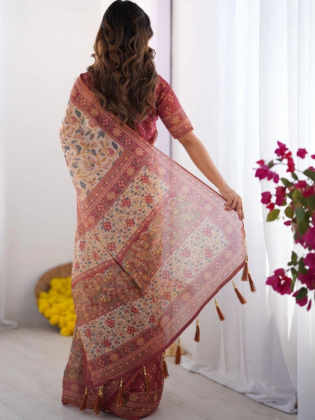 HOUSE OF PRANSHI Kalamkari Linen Blend Jamdani Saree thumbnail 4