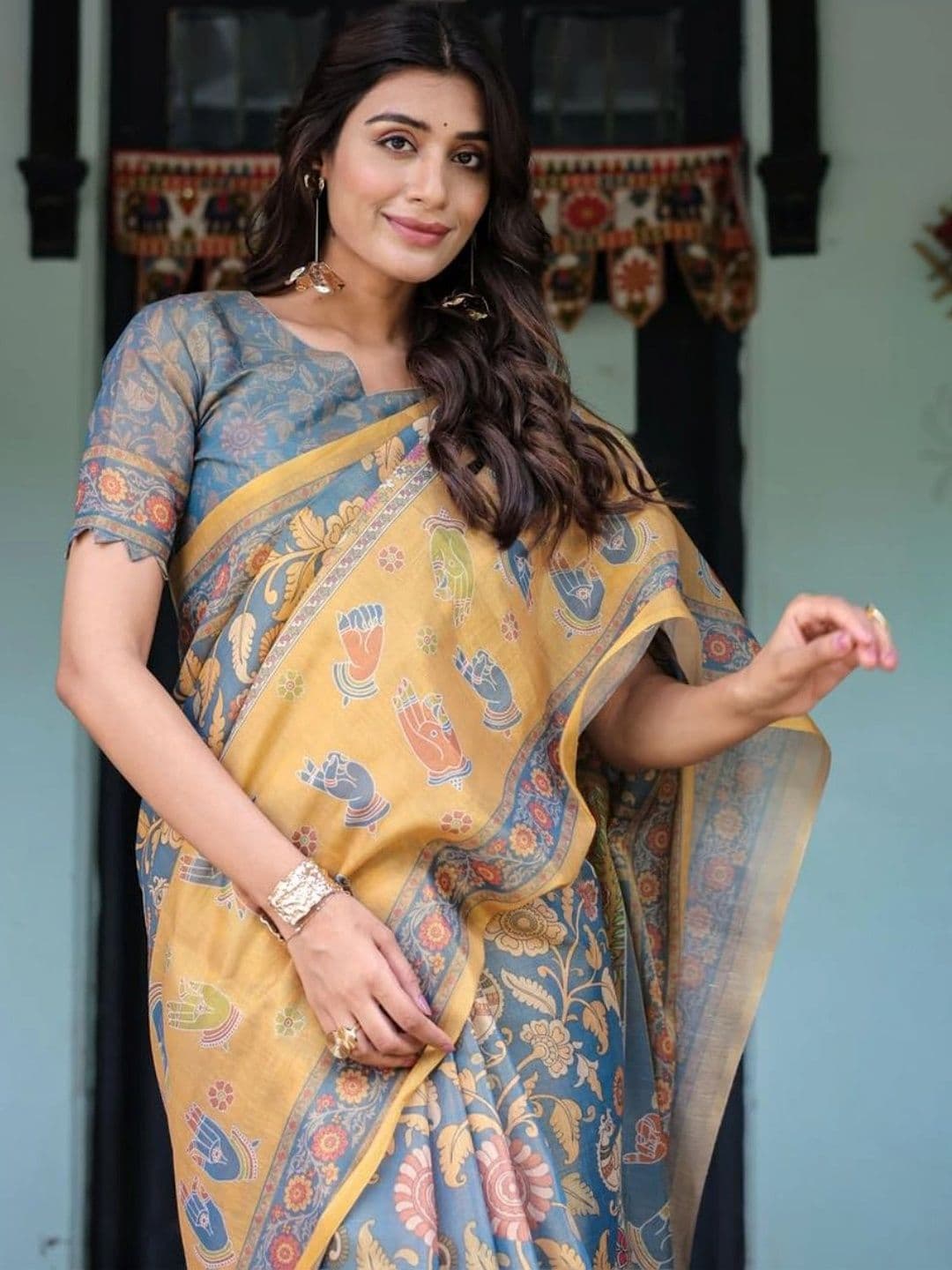 HOUSE OF PRANSHI Kalamkari Linen Blend Jamdani Saree thumbnail 4